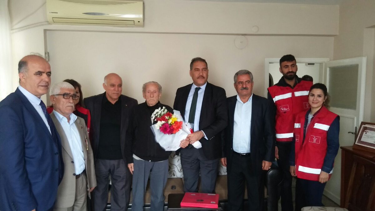Diyarbakır Aile ve Sosyal Politikalar İl Müdürü ile Kore Gazimiz Ahmet KURTOĞLU'nu ziyaret