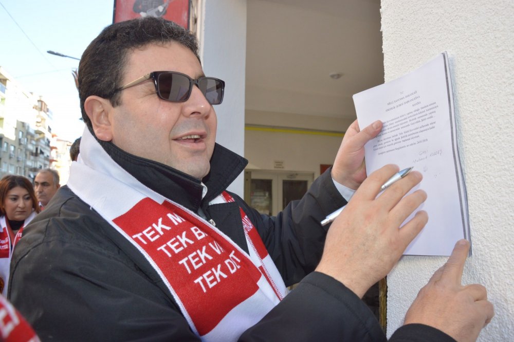 Gönüllü Askerlik için dilekçe verdi.
