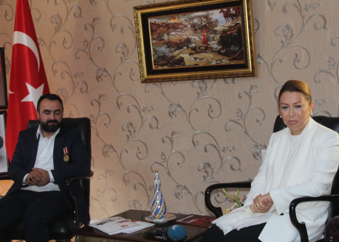 MALATYA MİLLETVEKİLİ ÖZNUR ÇALIKTAN VAKFIMIZI ZİYARET