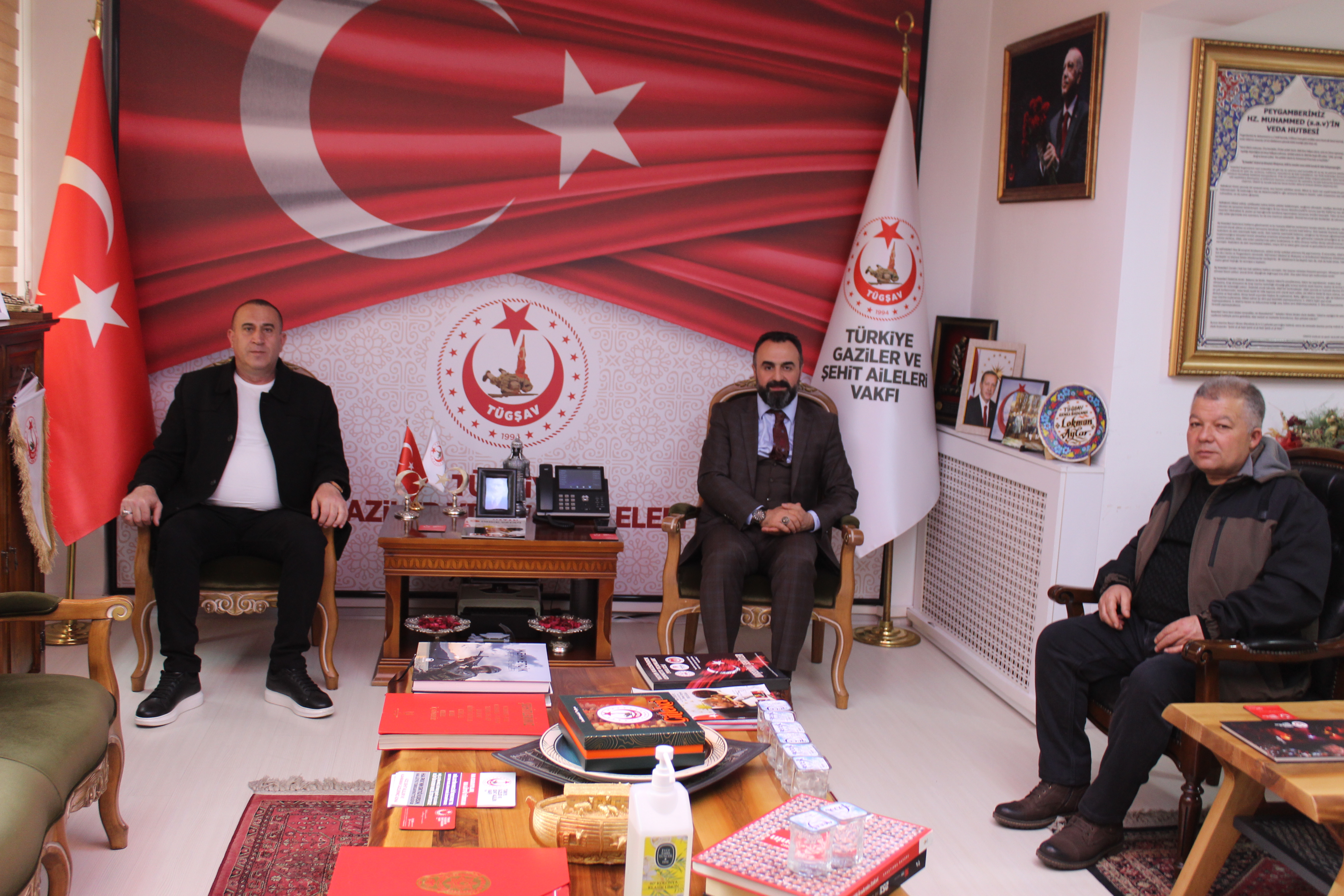 KIYMETLİ BABALARIM SİZLER BAŞIMIZIN TACI,GÖNLÜMÜZÜN İLACISINIZ.VATAN SİZE MİNNETTAR OLACAK VE MİNNETTAR KALACAK.