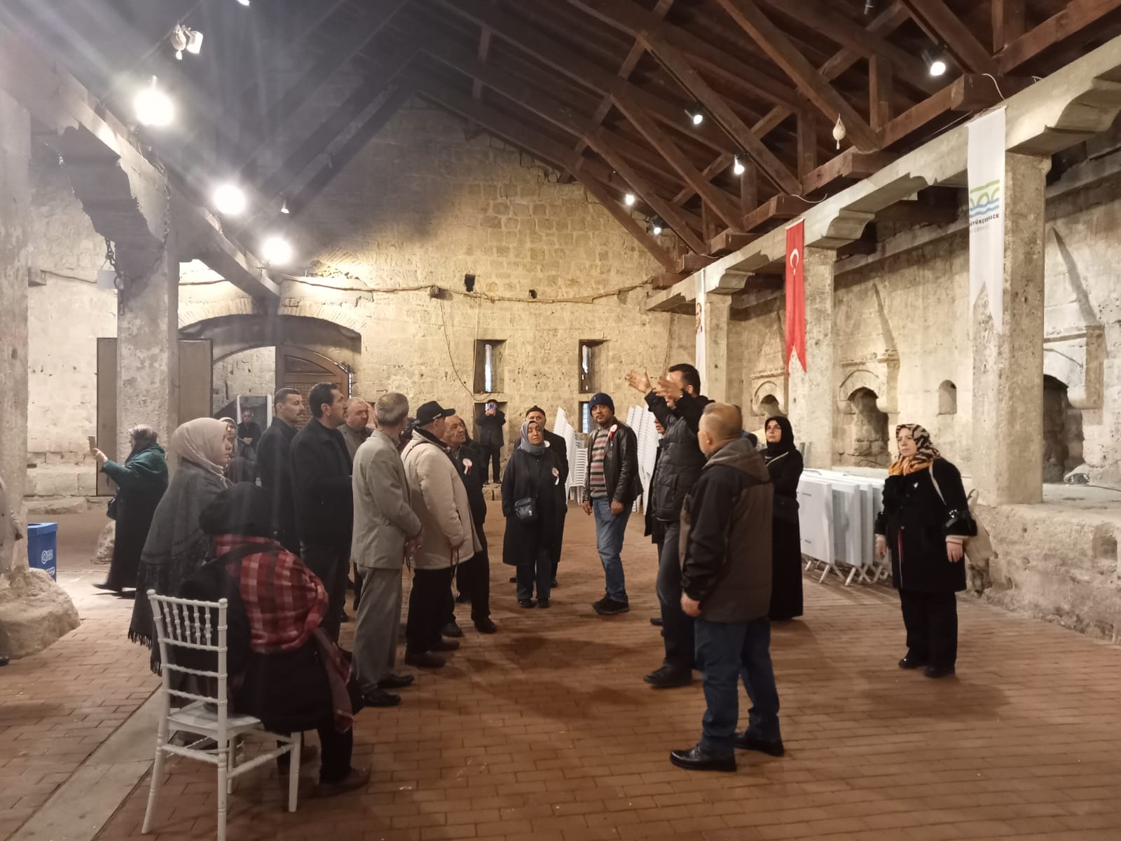 Büyükçekmece İlçesinde bulunan kervansaray, Mimar Sinan tarafından yapılan köprü ile diğer tarihi ve turistik yerleri ziyaret ettik.