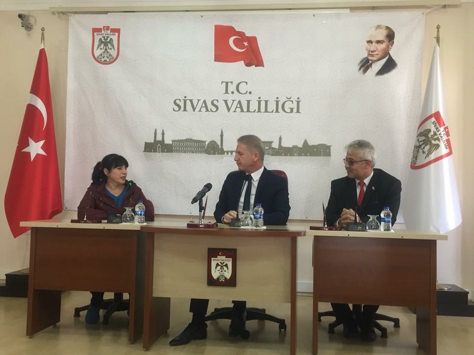 Sivas Valimiz Davut GÜL beyler Çanakkale Şehit ve Gazi ailelerimizi Misafir ettiler, Şehit ve Gazi Ailelerimize olan misafirperverliği için şükranlarımızı sunuyoruz.