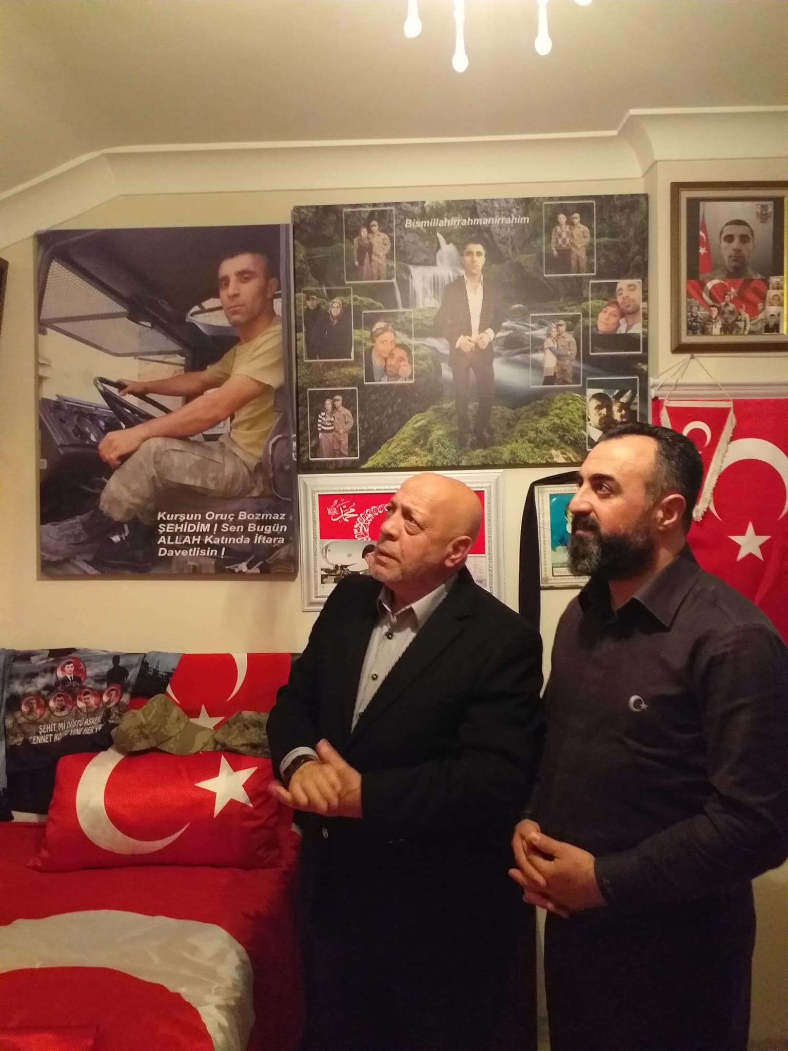 2016 YILINDA  ŞIRNAK'TA  ŞEHİT VERDİĞİMİZ  BAYRAM KAVCI'NIN HANESİNDE İFTAR YAPTIK.KIYMETLİ AİLESİNE MİSAFİRPERVERLİKLERİNDEN DOLAYI MİNNETTARIZ.