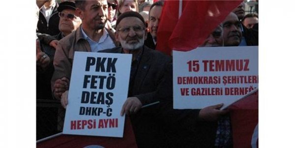 Sehit Ve Gazi Yakinlarindan Fransa' Ya Terör Protestosu