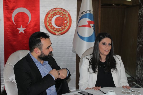 Gaziler ve sehit aileleri kahvaltida bir araya geldi