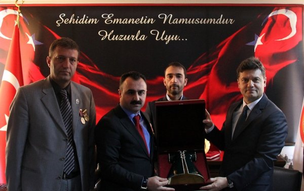 AK PARTI ANKARA IL BASKANI VE EKIBI VAKFIMIZI ZIYARETI