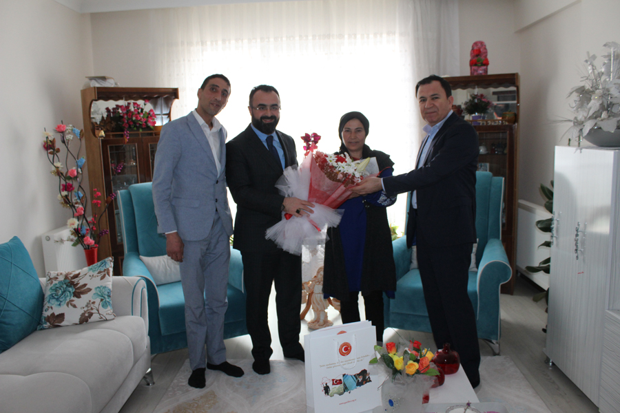 15 Temmuz Gazimiz Erhan TAS beyefendi ve Saygideger Annesine Ziyarette Bulunduk