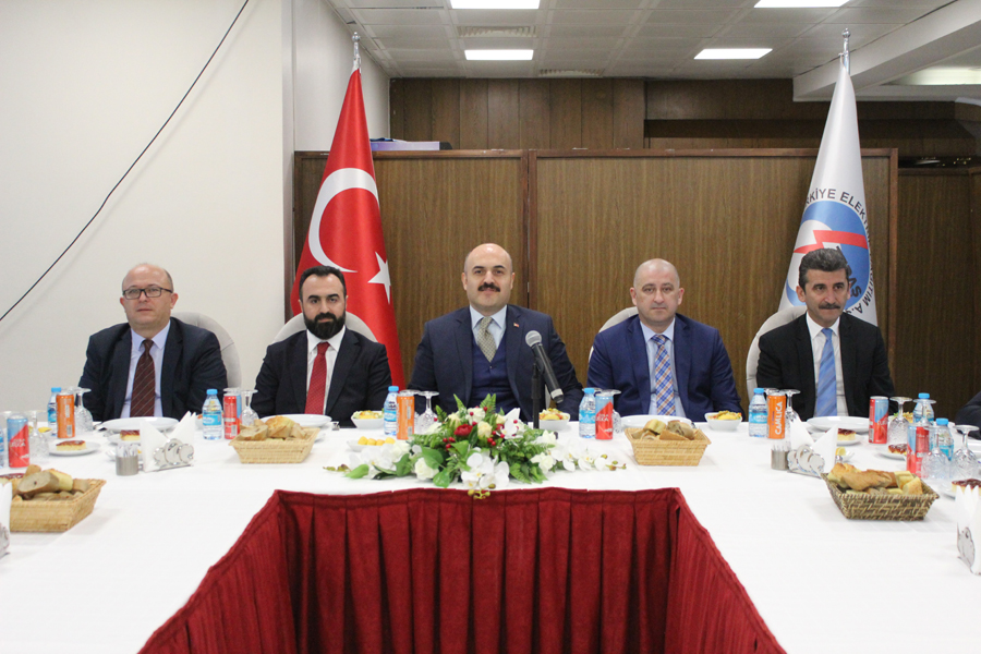 TEDAS Insan Kayn. ve Destek Hiz. Baskaninin Düzenlemis Oldugu Yemek Programinda Bir Araya Geldik