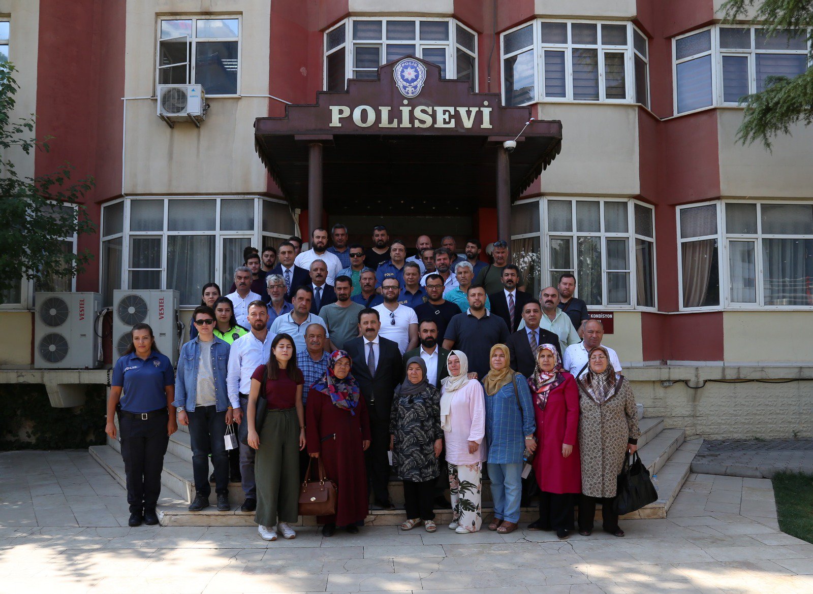 MARDIN IL EMNIYET MÜDÜRÜ HASAN ONAR'in MISAFIRI OLDUK