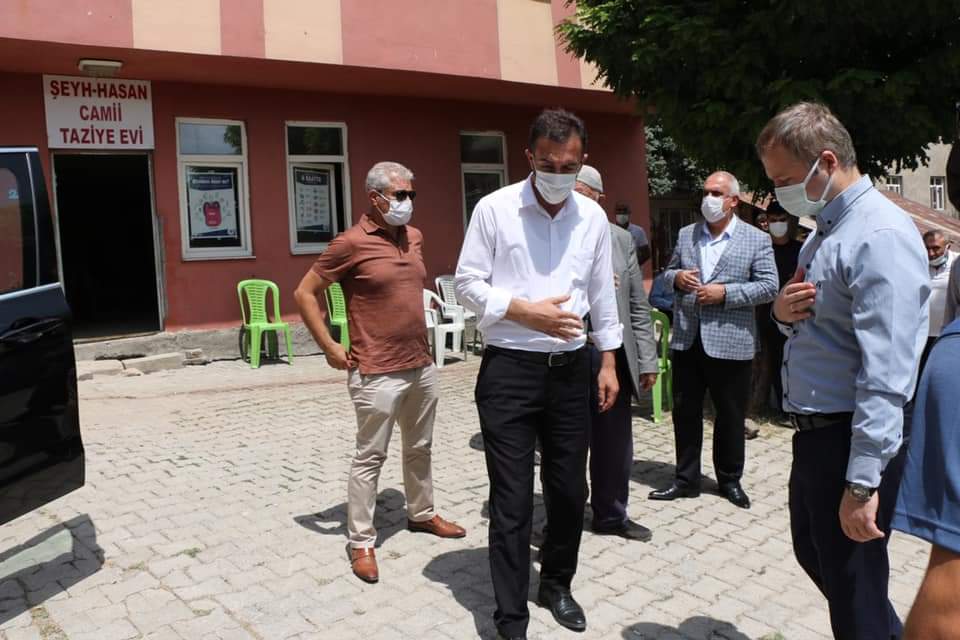 Sube baskanimiz kalp krizi sonucu vefat eden iç güvenlik terör gazisi Kamil DUGAN'in cenazesine katildi.