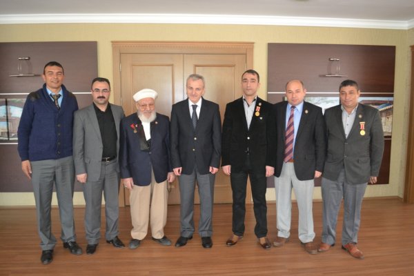 KEÇiÖREN KAYMAKAMIMIZ SAYIN NUSRET DIRIM'I MAKAMINDA ZIYARET ETTIK