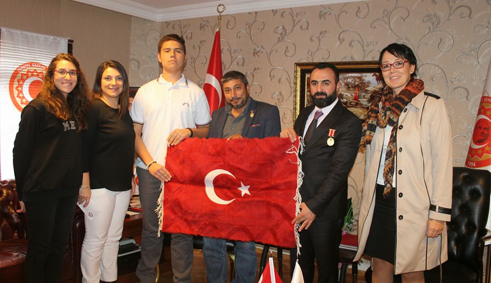 Küçük yüreklerden büyük isler