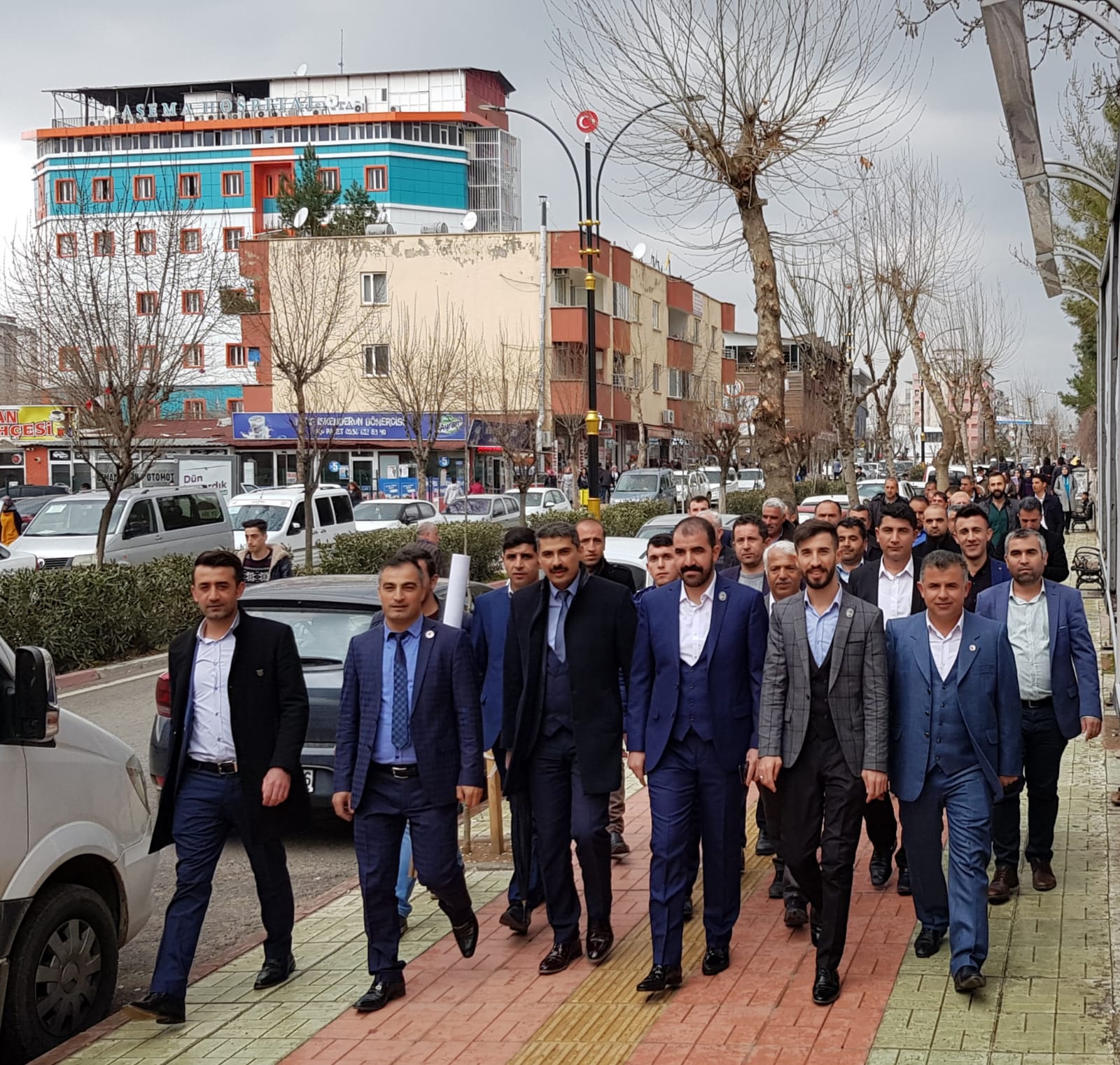 Sayin Cumhurbaskanimizin Siirt'te tesriflerini Sehit ve Gazi Ailelerimiz ile birlikte katilim sagladik