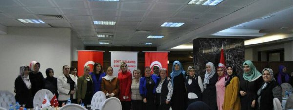  Sehitlerimizin ve Gazilerimizin muhterem anneleri, degerli esleri ile biraraya geldik.