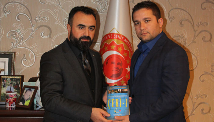 Arastirmaci Yazar Gökhan Çayirli'dan vakfimiza anlamli bagis 