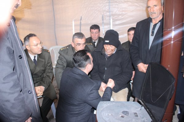 SEHIT EREN KILIÇ CENAZESINE  GENEL BASKANIMIZ VE GÖNÜLLÜ KURUCULARIMIZLA KATILDILAR.