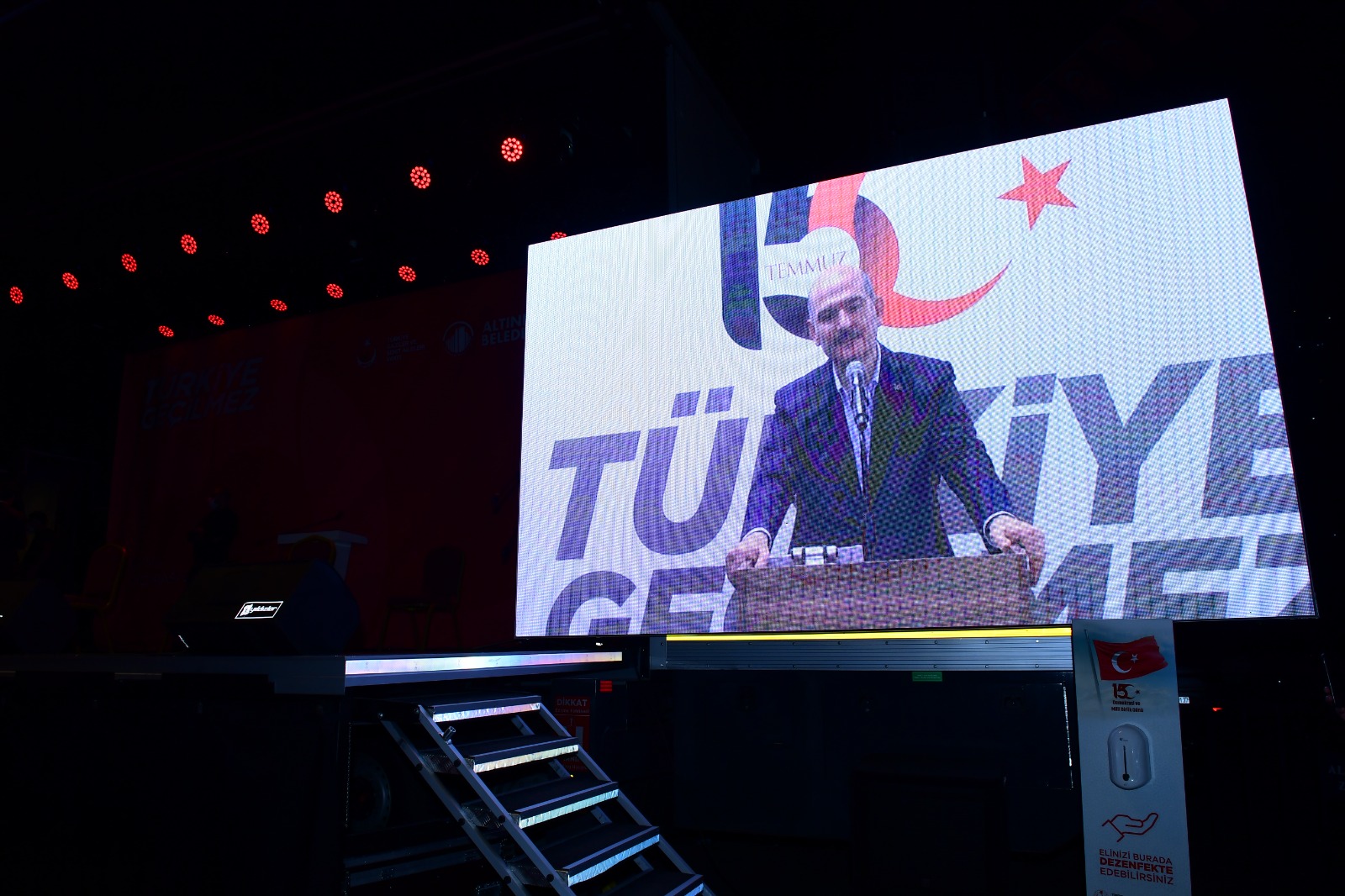 Içisleri Bakani Sayin Süleyman Soylu'dan 15 Temmuz mesaj: Bir tane bile FETÖ'cü çer çöp birakmayagiz.