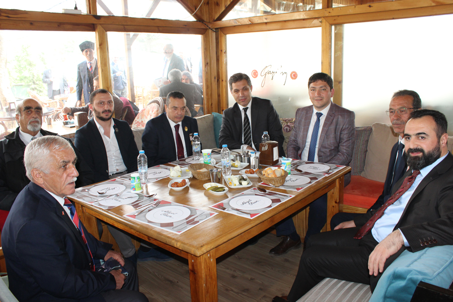 Geleneksel Cuma Yemegimize Sn. Ekrem Yavuz Beyefendi Katildi