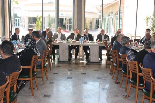 PURSAKLAR KAYMAKAMI IHSAN KARA ILE GAZILER YEMEGI