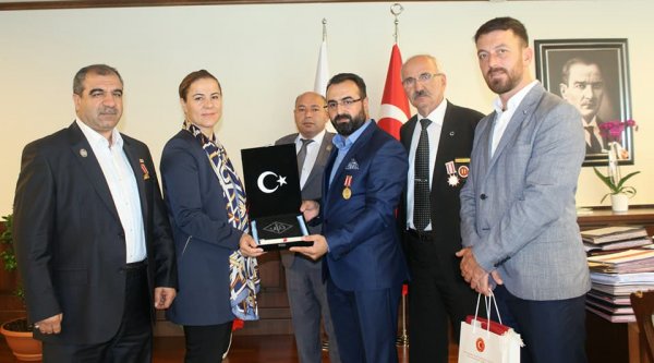 Genel Baskanimiz Müstesar sn. Aysel KANDEMIR'i ziyaret etti