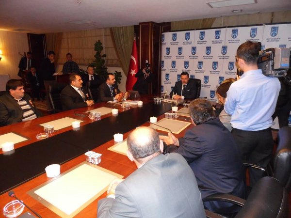 ANKARA BÜYÜK SEHIR BELEDIYESI BASKANI MELIH GÖKÇEK'TEN GAZILERE TAM DESTEK !!