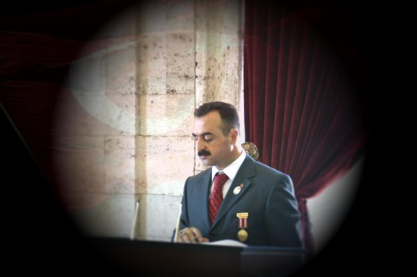 Genel Baskanimizin ZAFER BAYRAMI Mesaji