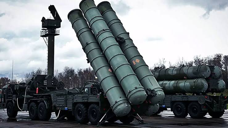 S400 SAVUNMA SISTEMLERININ TESLIMATI BASLADI